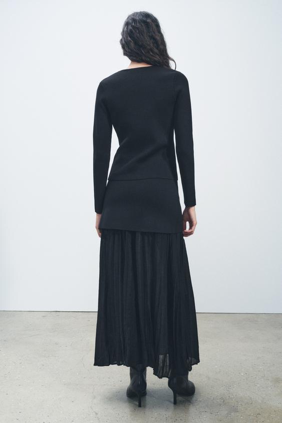 Lina® | Combined knitting set “Annie” with pleated skirt