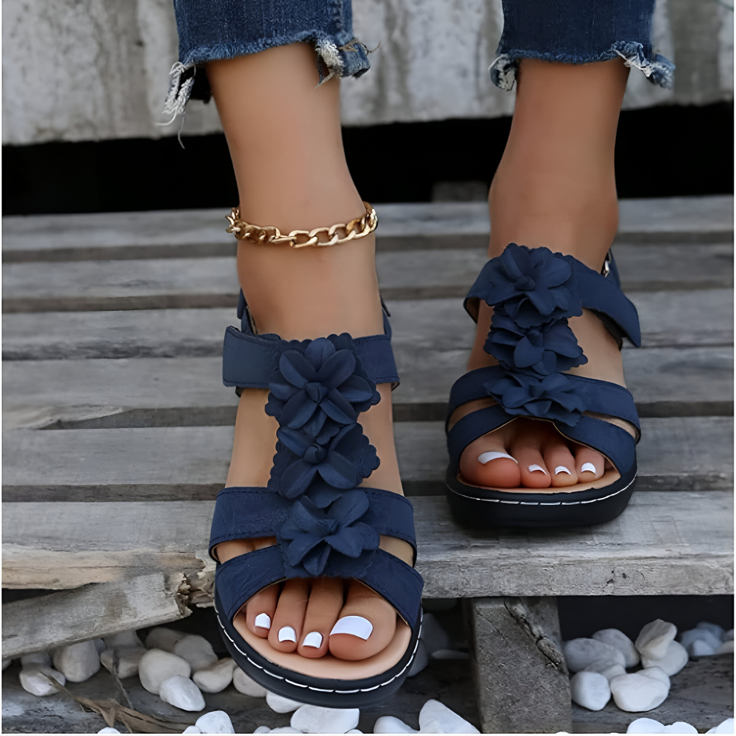 Penelope® | Wedge sandals with retro charm and orthopedic support