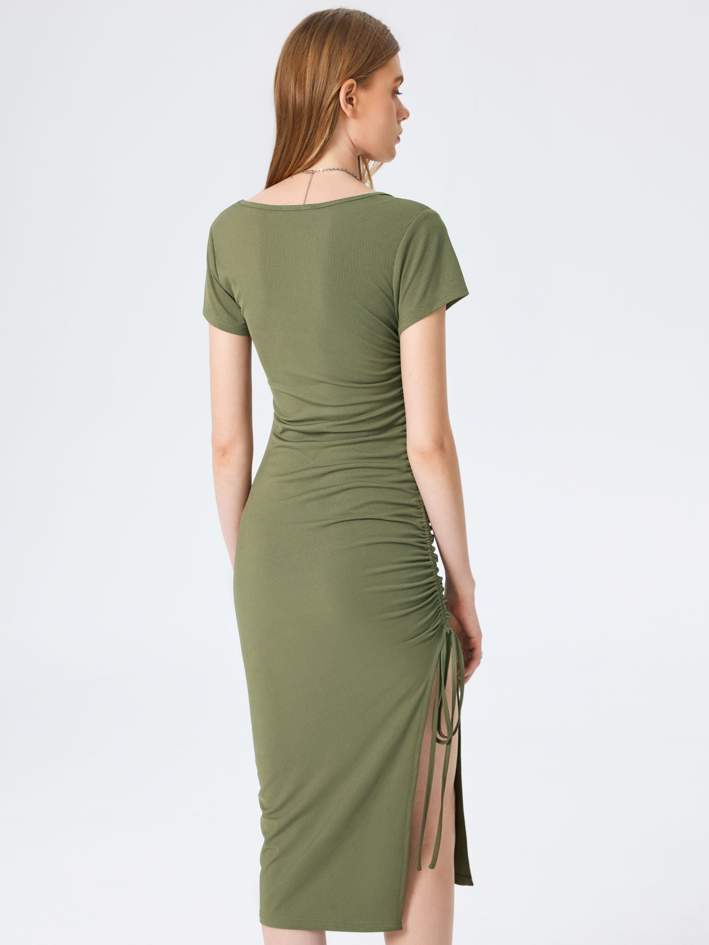 Lyra® | Midi dress with a square neckline in olive green