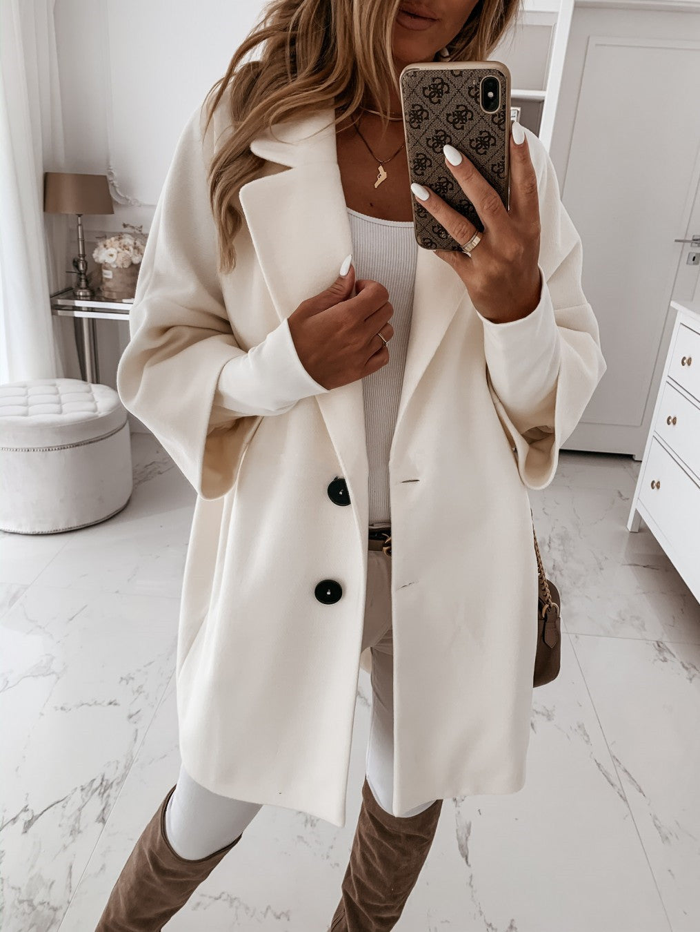 Lina® | Elegant autumn and winter coat.