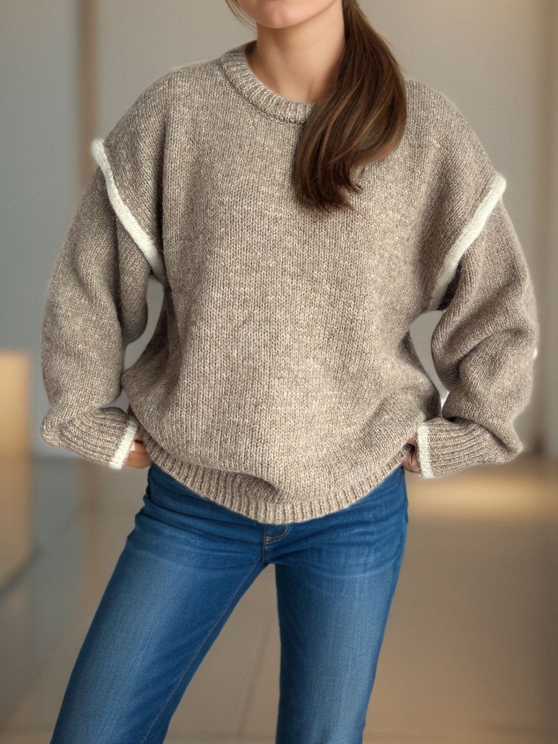 Luz® | Round neck sweater with sloping shoulders and contrasting trim