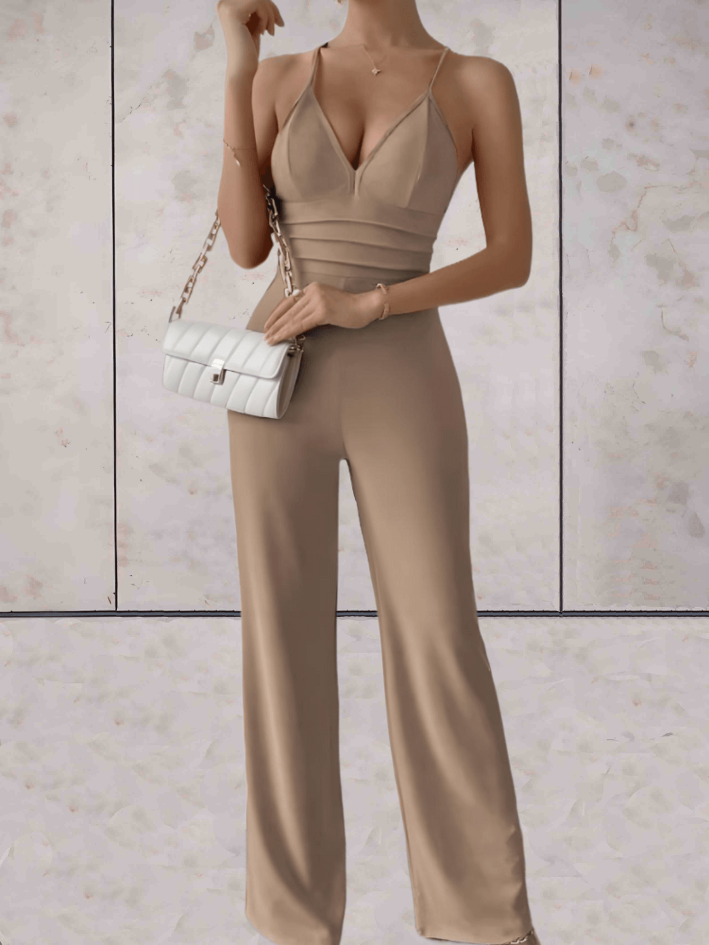 Lydia® | Chic sleeveless jumpsuit for women