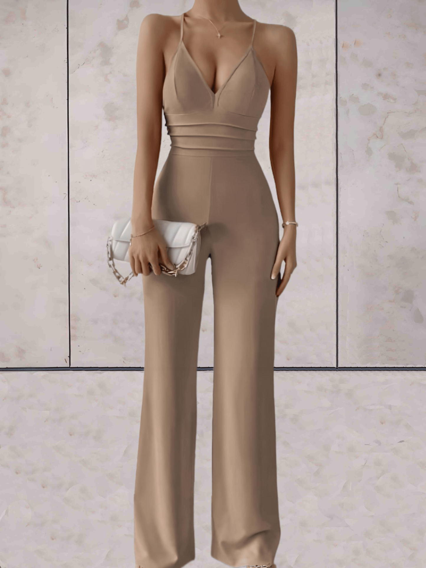 Lydia® | Chic sleeveless jumpsuit for women