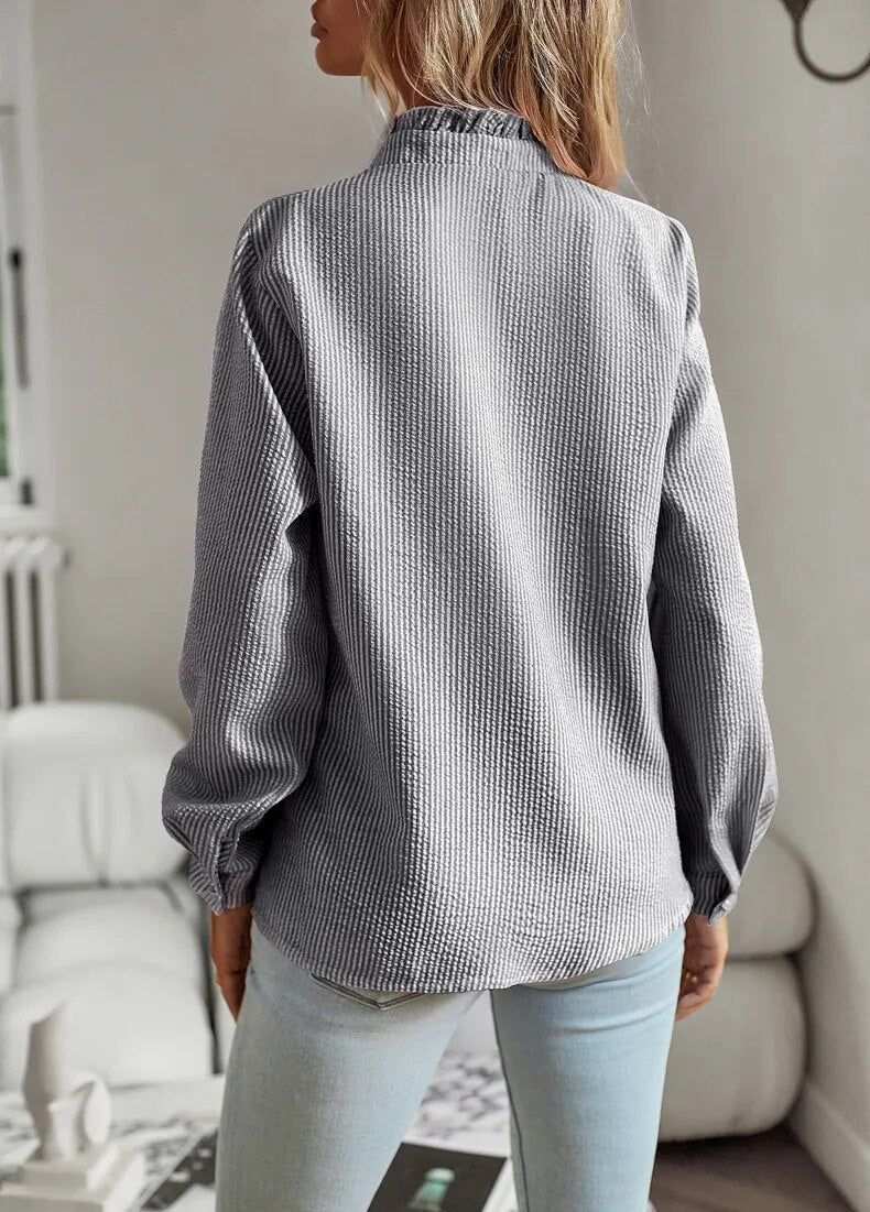 Lyra® | Elegant blouse