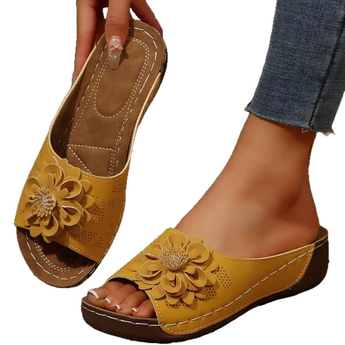 Reina® | Women'S Floral Slide Sandals