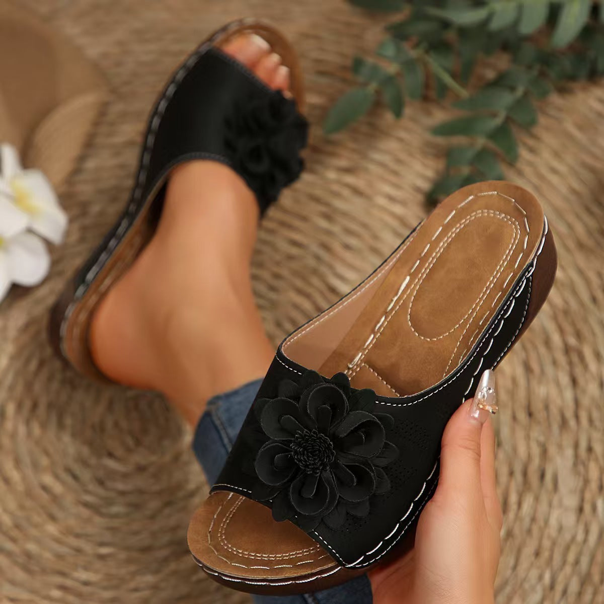 Reina® | Women'S Floral Slide Sandals