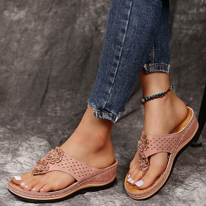 Oriana® | Women'S Blumen Cut-Out Slide Sandals