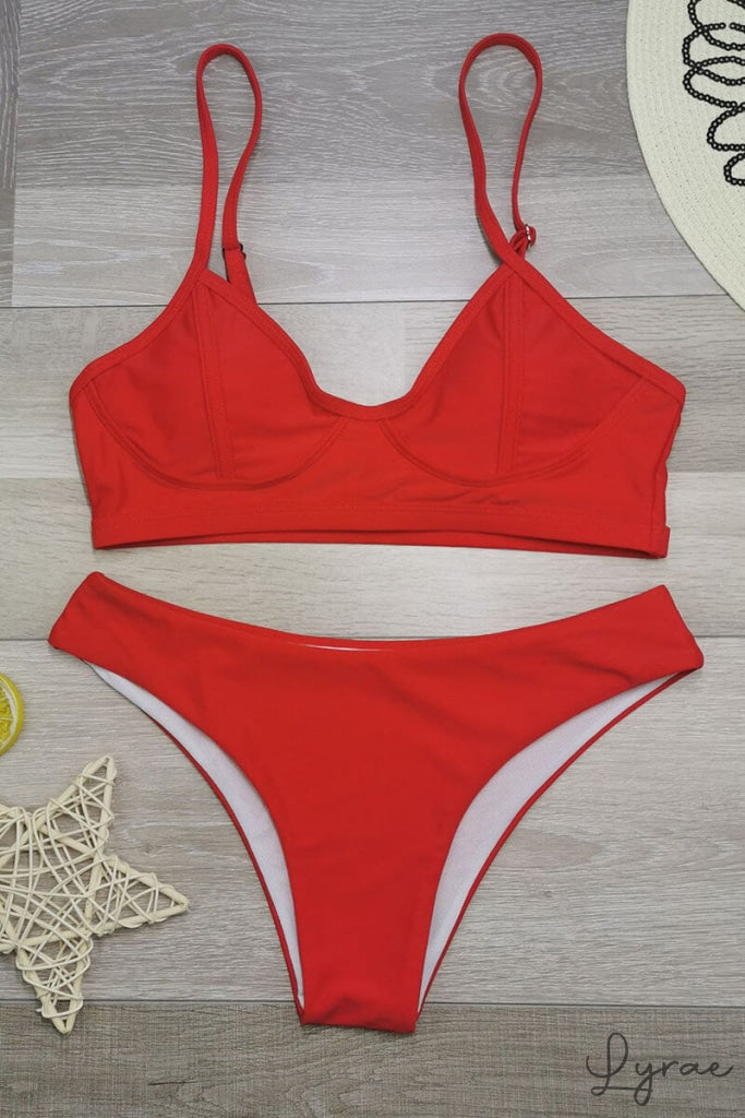Ema® | Push-up bikini with top and delta wing thong