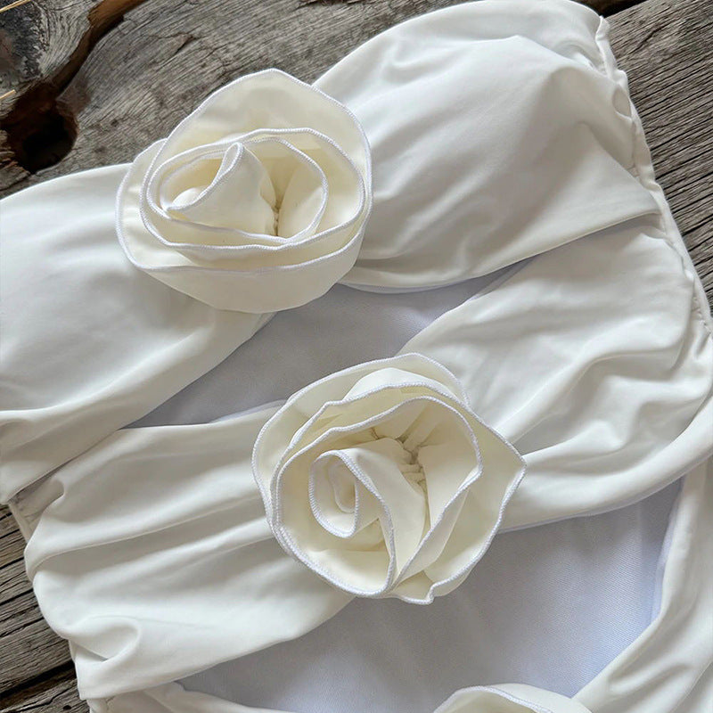 Luz® | One-piece swimsuit with floral bandeau details