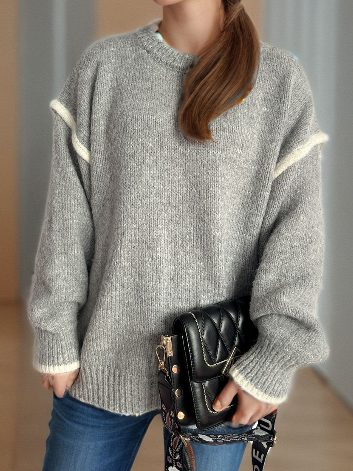 Luz® | Round neck sweater with sloping shoulders and contrasting trim
