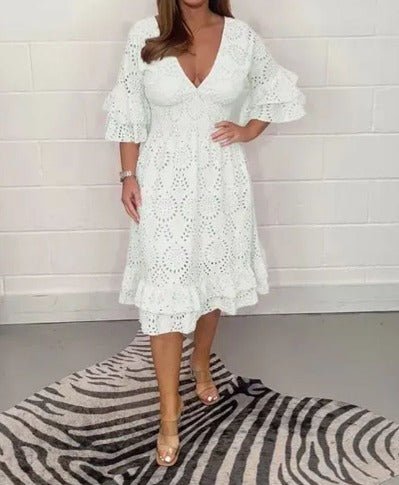 Abigaíl® | Elegant Lace Dress For Stylish Occasions