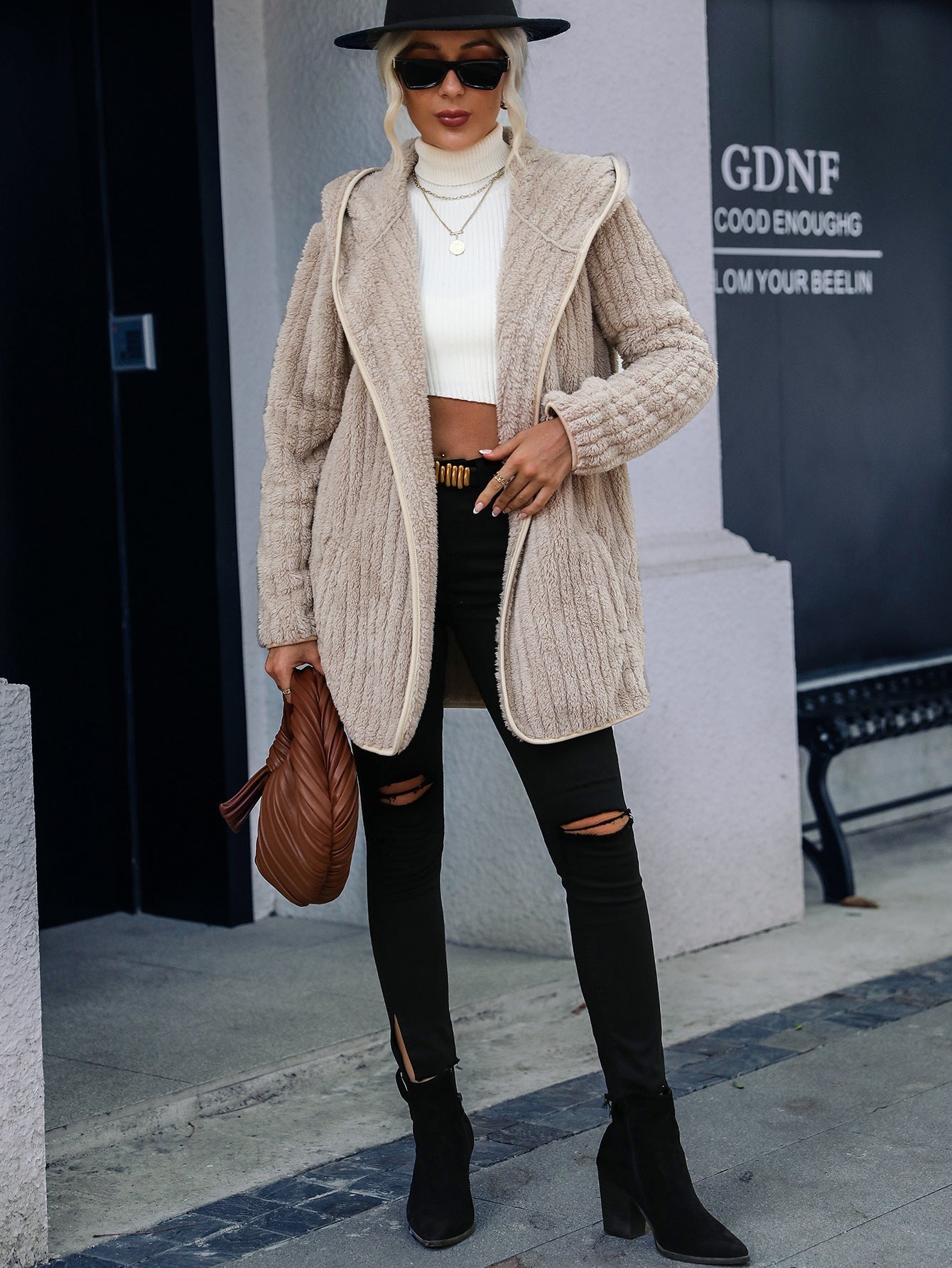 Leila® | Short plush teddy coat with hood