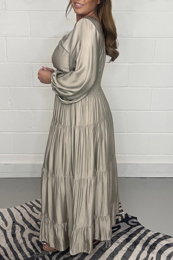 Lyra® | Long dress with smocked waist