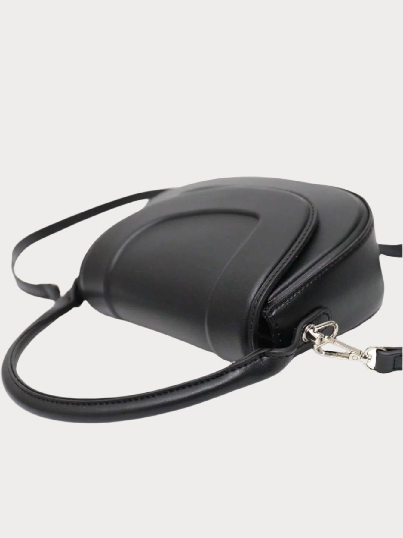 Leila® | Stylish, minimalist designer saddlebags