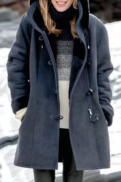 Adoncia | Tailored and elegant winter garment