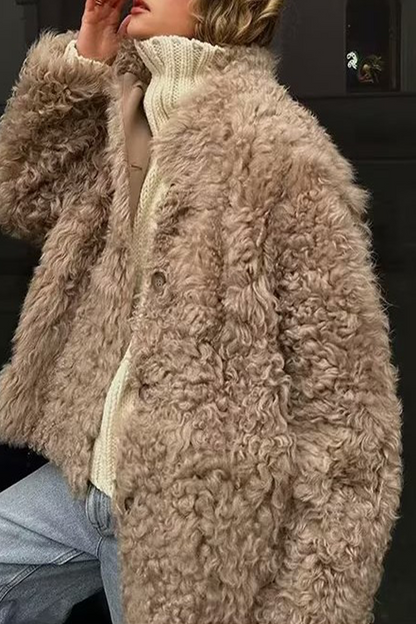 Leticia | Relaxed and timeless winter garment