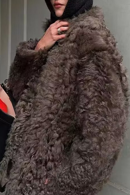 Leticia | Relaxed and timeless winter garment