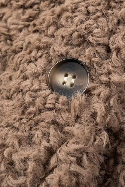 Leticia | Relaxed and timeless winter garment