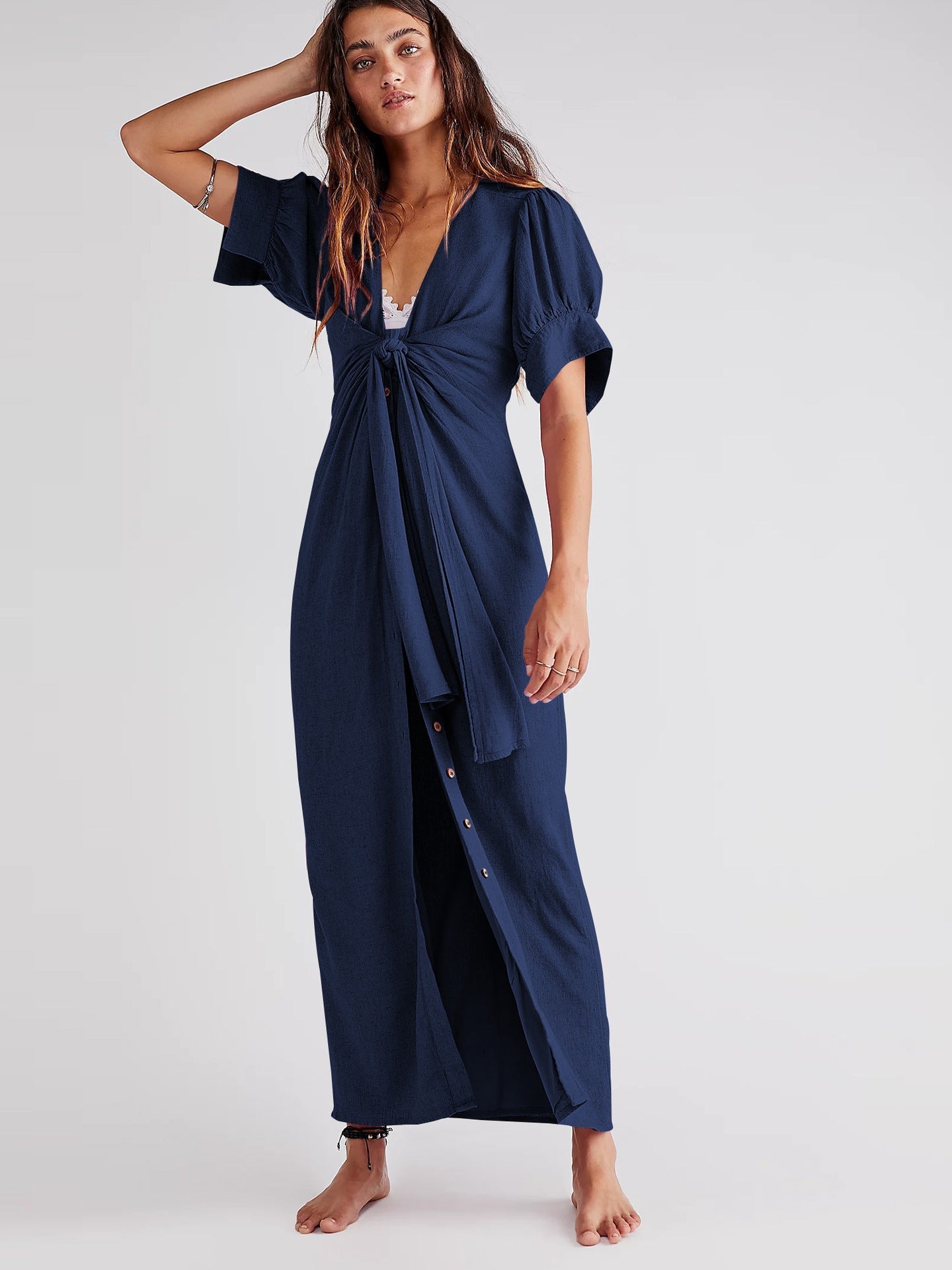 Valeria® | Long dress with slit and V-neck