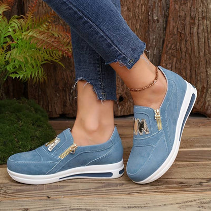 Leonarda® | Effortless and chic   sneakers