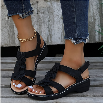 Penelope® | Wedge sandals with retro charm and orthopedic support