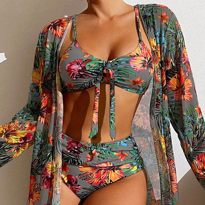 Lauryn® | 3-Piece Bikini With Flowers And Robe