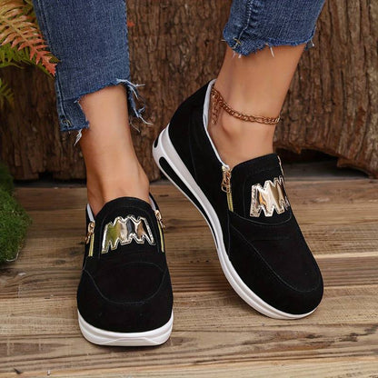 Leonarda® | Effortless and chic   sneakers