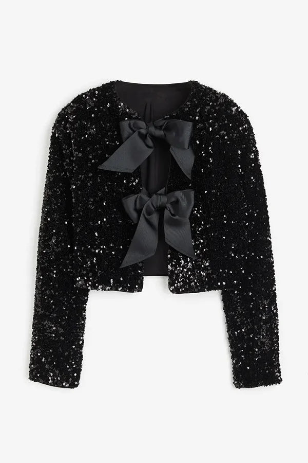 Leslie® | Two ways to celebrate a jacket with a bow and sequins at the front