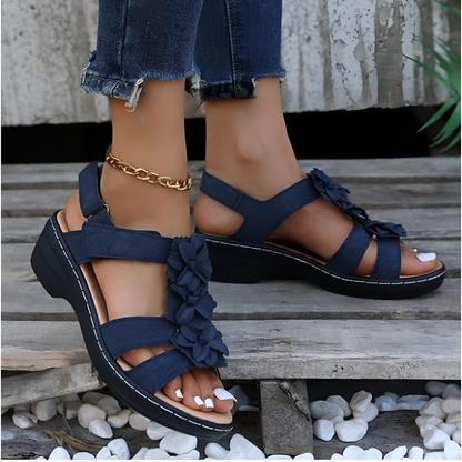 Penelope® | Wedge sandals with retro charm and orthopedic support