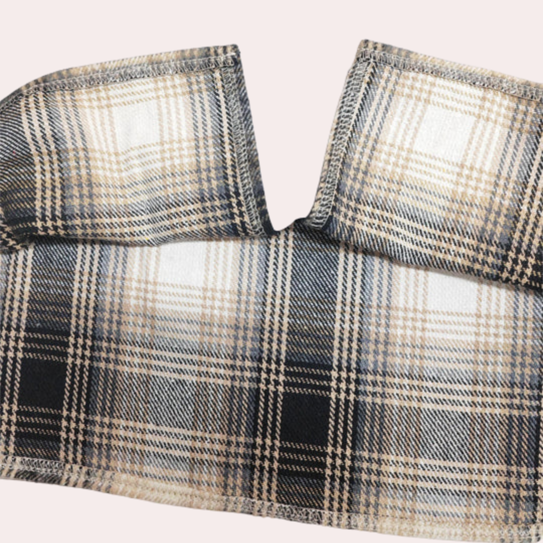 Victoria® | Fashionable and comfortable winter sweater.