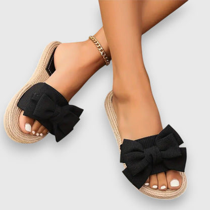 Wanda® | Flat Sandals