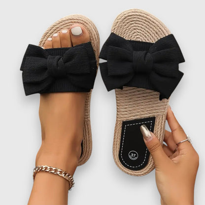 Wanda® | Flat Sandals