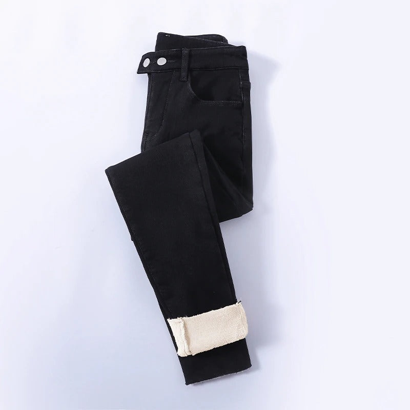 Leire | Miriam ��� Fashioned winter jeans with a higher waist for women