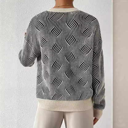 Karen® | Monochrome waves knit sweater