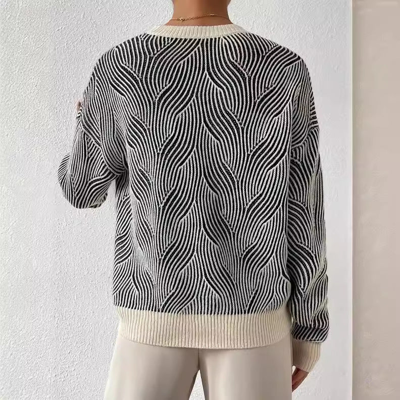 Leopoldina | Monochrome waves knit sweater