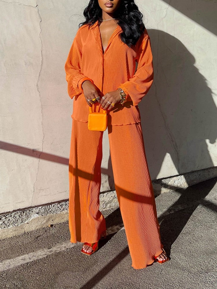 Lía® | Pleated and modern set