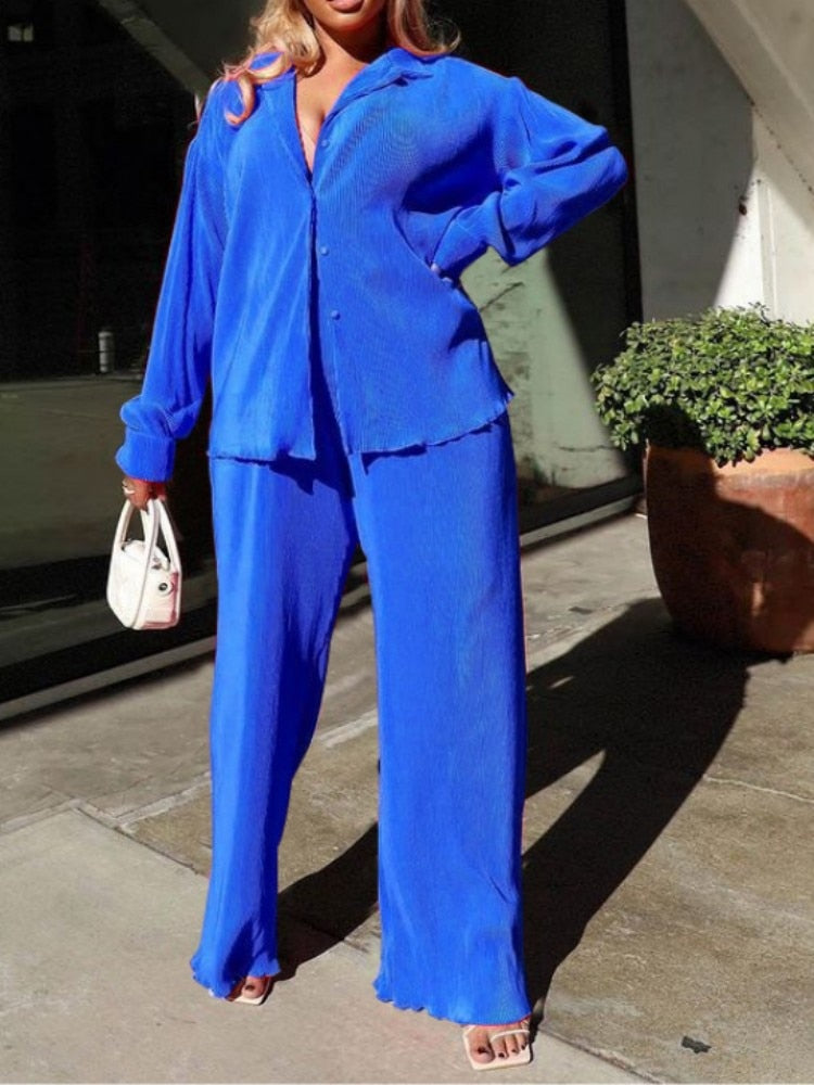 Lía® | Pleated and modern set