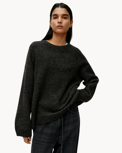 Lyda® | Effortless and trendy summer sweaters