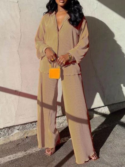 Lía® | Pleated and modern set