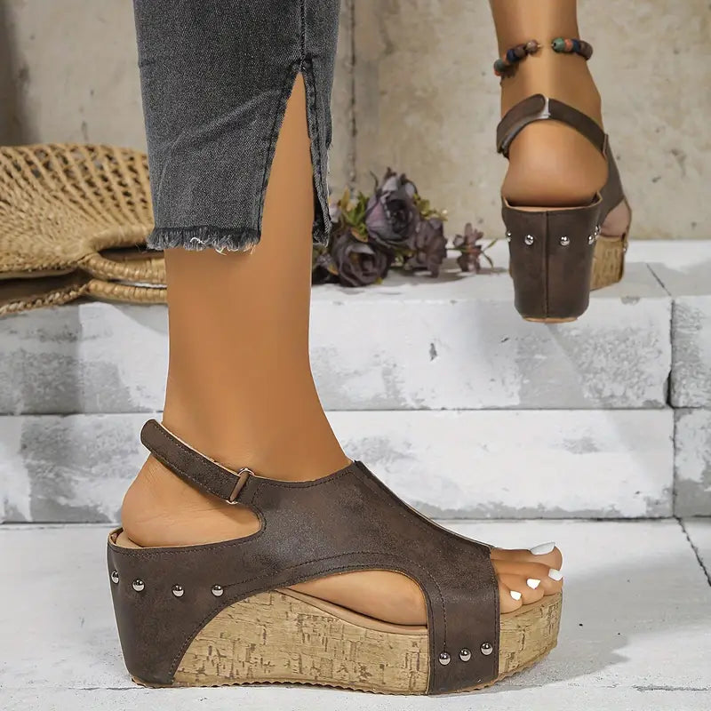 Hazel® | Chic vintage high heel platform sandals