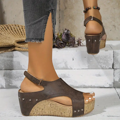 Hazel® | Chic vintage high heel platform sandals