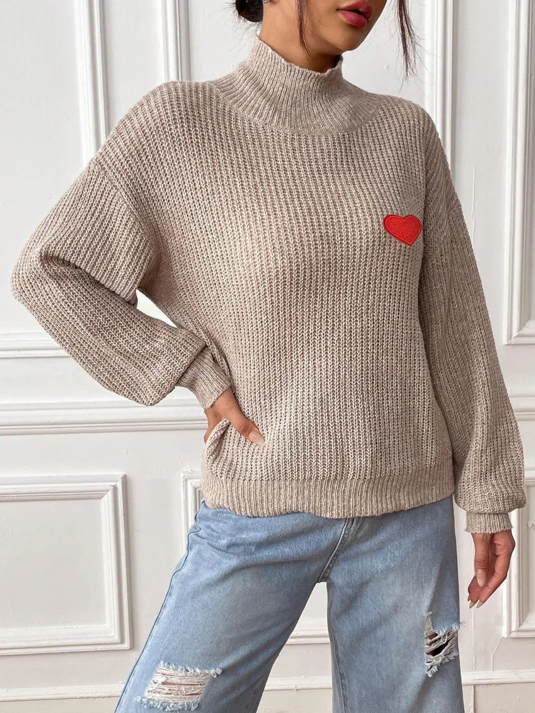 Adela® | Cozy long-sleeved sweater with an original heart pattern