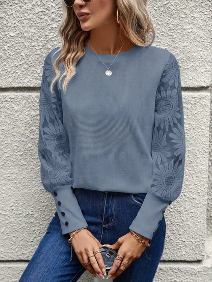 Leticia® | Elegant top with floral lace sleeves