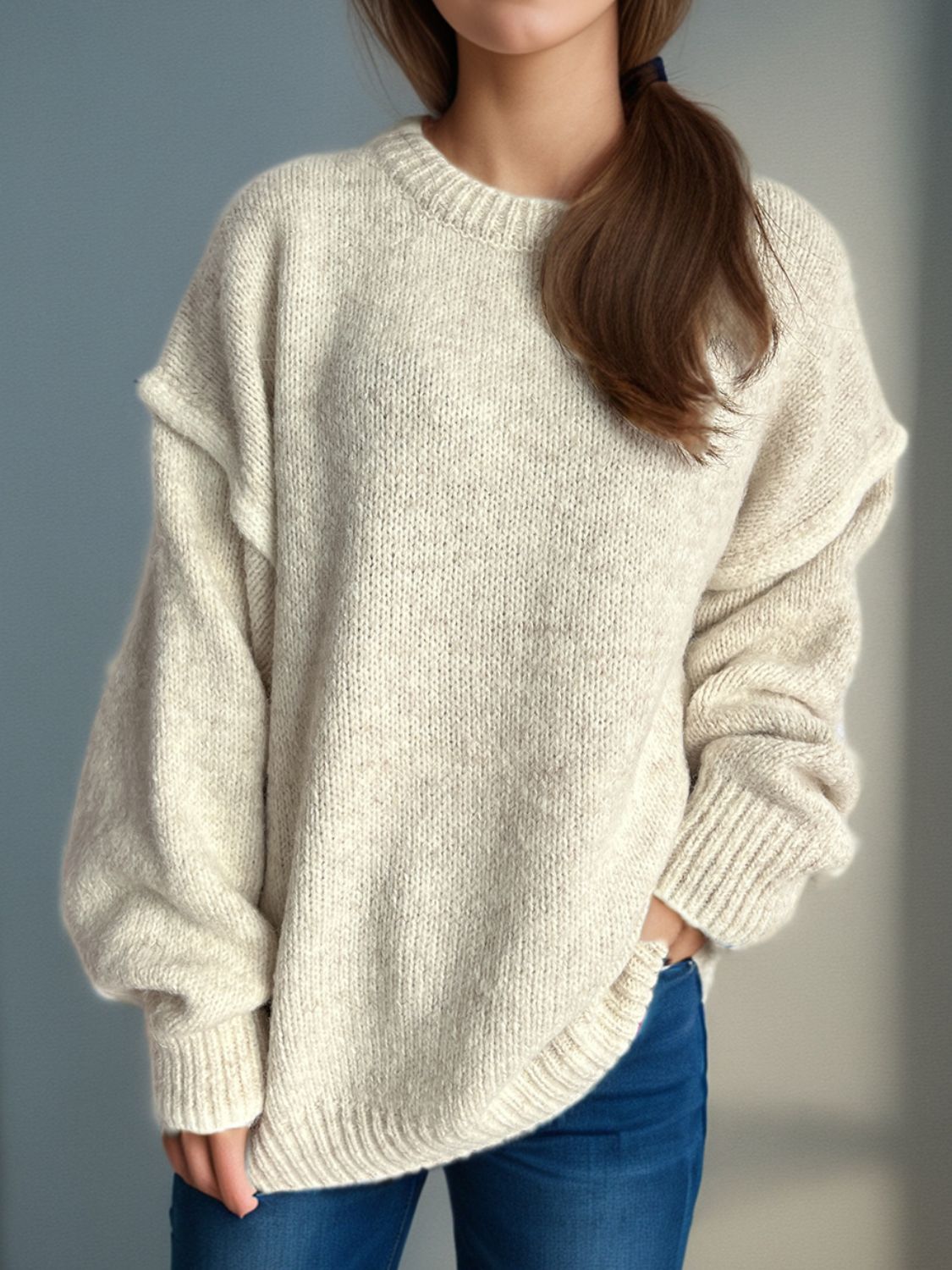 Luz® | Round neck sweater with sloping shoulders and contrasting trim