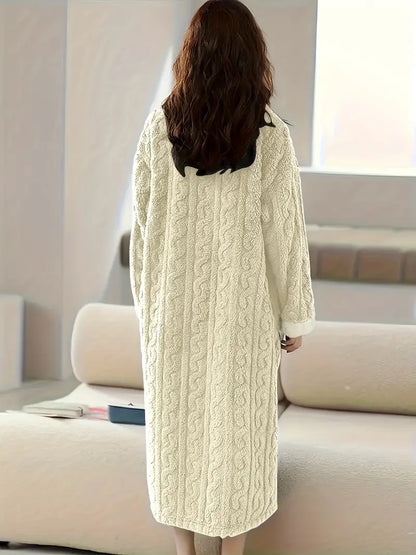 Dafne® | Soft wool nightgown
