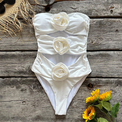 Luz® | One-piece swimsuit with floral bandeau details