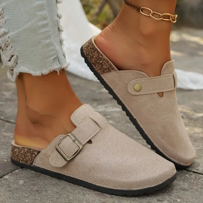 Lucy® | Classic suede sandals with a round toe