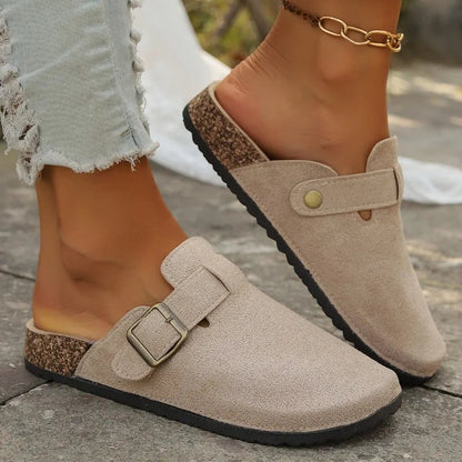 Lucy® | Classic suede sandals with a round toe