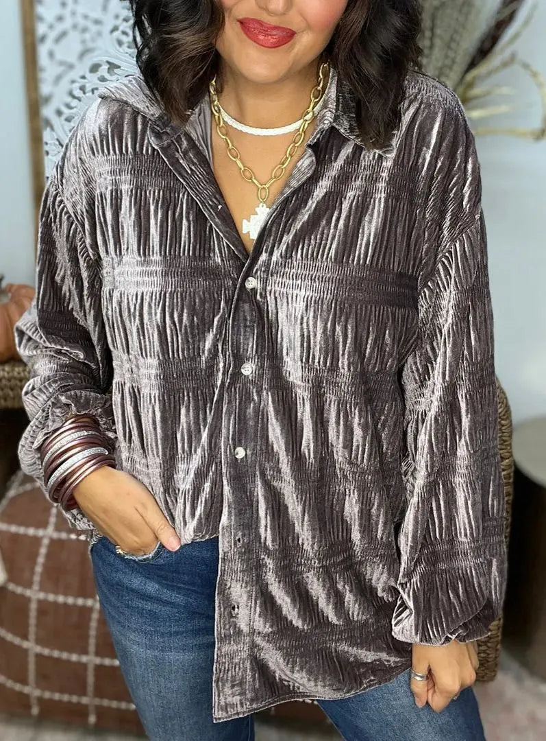 Trinidad® | Velvet blouse with elegant ruffles