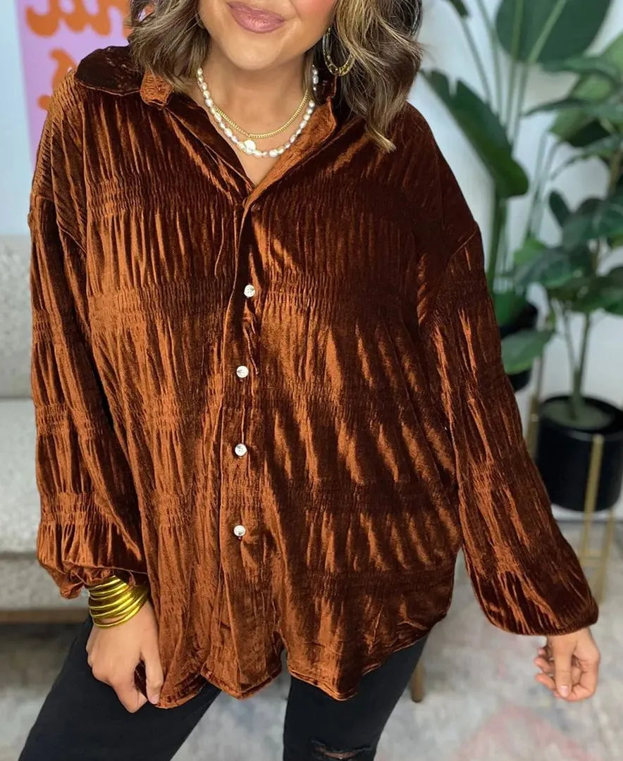 Trinidad® | Velvet blouse with elegant ruffles